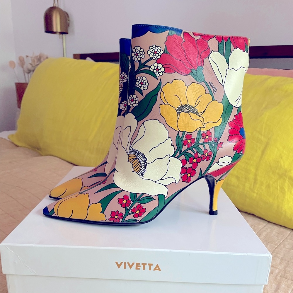 Vivetta floral print ankle boots, new in box!